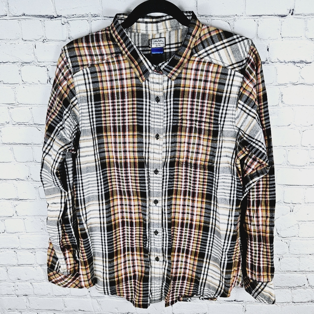 KAVU | woodland plaid flannel button up collared long sleeve shirt